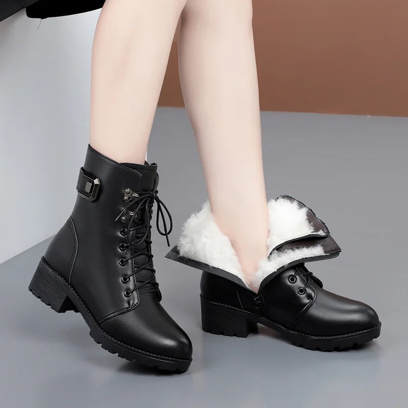 WOIZGIC Female Ladies Women Genuine Leather Ankle Boots Platform Winter Antumn Plush Fur Warm Shoes Plus Size Lace Up 35-43