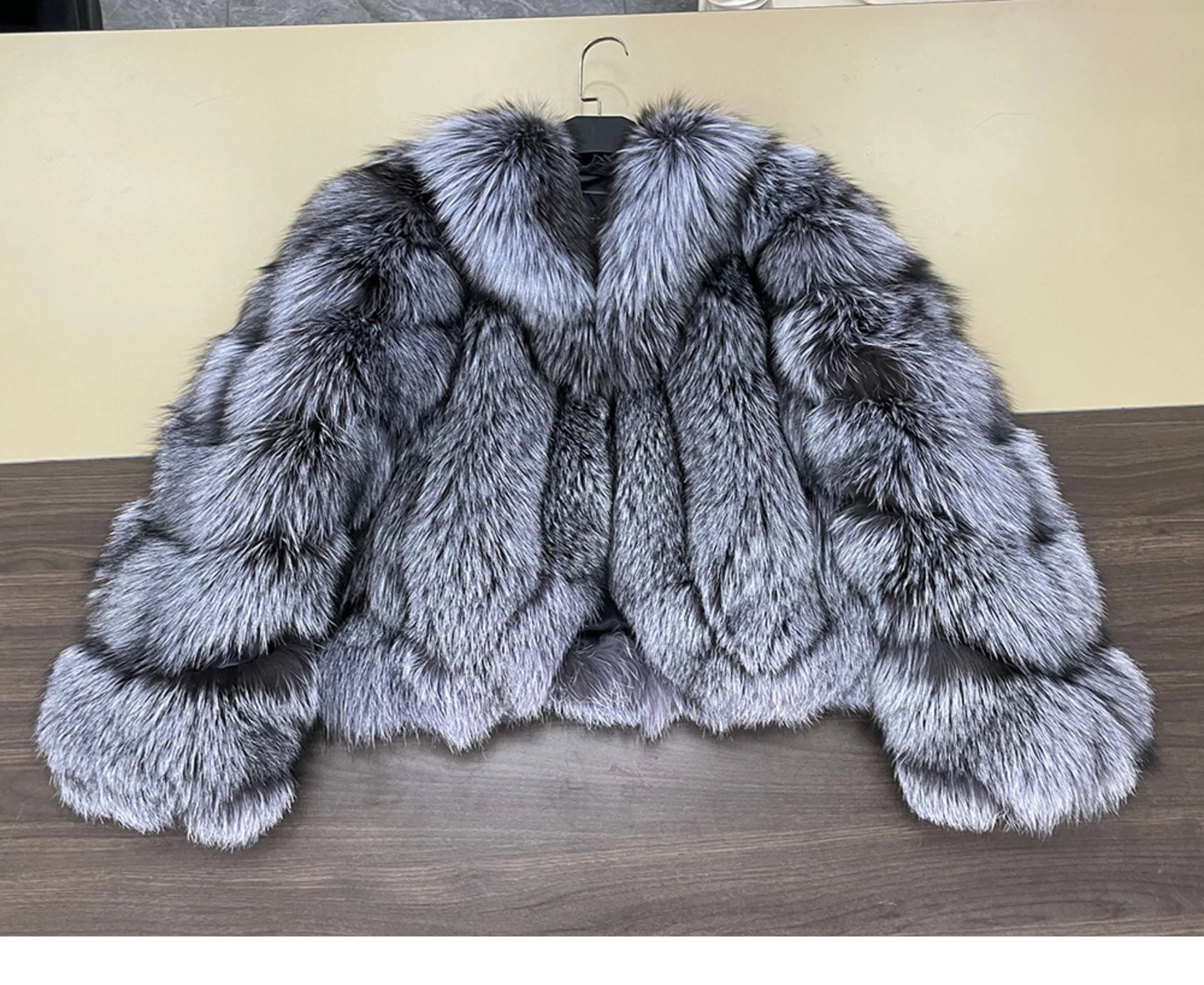 Women's Luxury Natural Fox Fur Jacket Long Turn-Down Collar Real Fox Fur Jacket Turn-down Collar Luxury