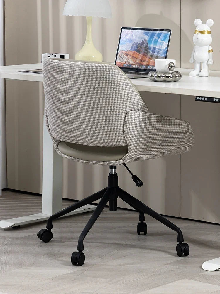 Backrest Chair Gaming Office Furniture Makeup Luxury Ergonomic Vanity Comfortable Game Armchairs Bedroom Dresser Advanced Desk